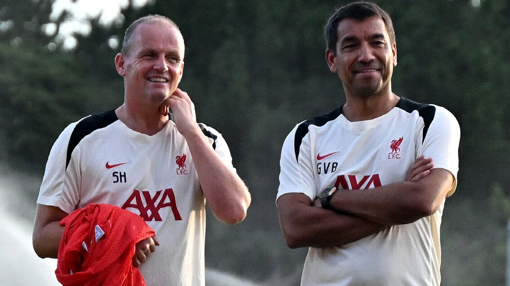 Giovanni van Bronckhorst Feyenoord'a geri dönüyor!