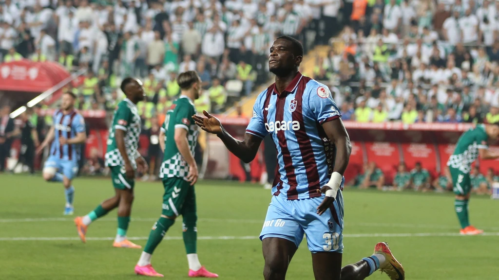 Trabzonspor, Konyaspor'u 2-1 yenerek Türk Kupası'nı kazandı