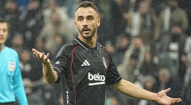 Beşiktaş, Gökhan Sazdağı'nın Arca Çorum FK'ye Transferini Duyurdu