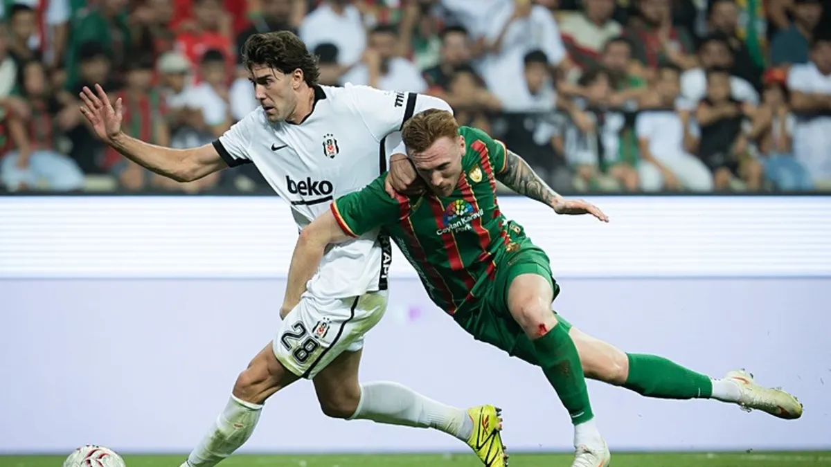 Sırp basını Vlahovic'in penaltı pozisyonunu tartıştı!