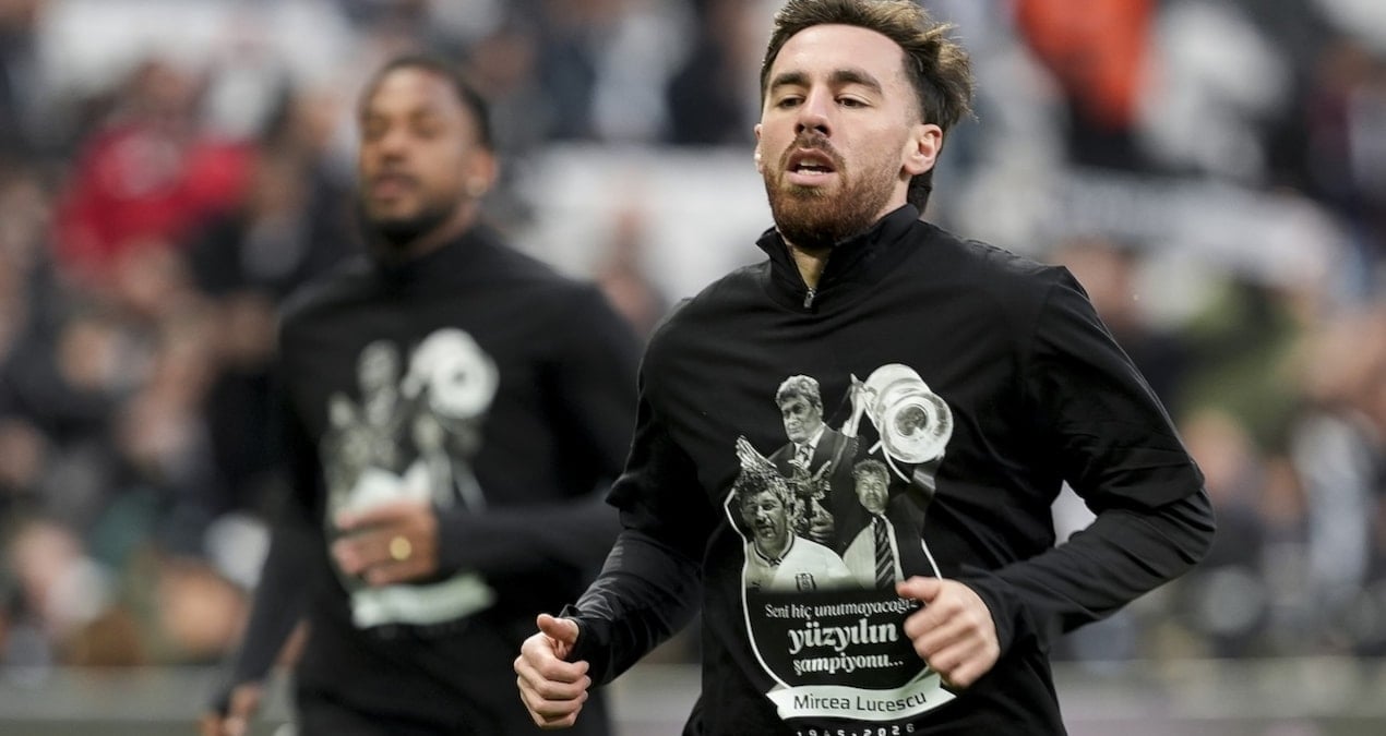 Beşiktaşlı futbolculardan Lucescu'ya unutulmaz anma