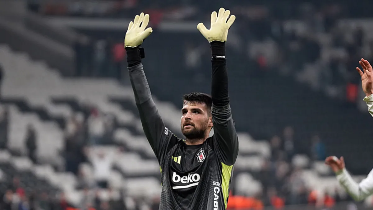Beşiktaş, Kaleci Ersin Destanoğlu ile Yollarını Ayırdı
